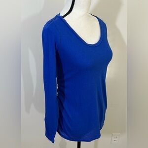 Liz Lange  sz sm top in royal blue. Long sleeves. Rounded  neckline